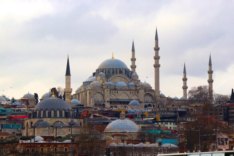 istanbul-4777207_1920.jpg